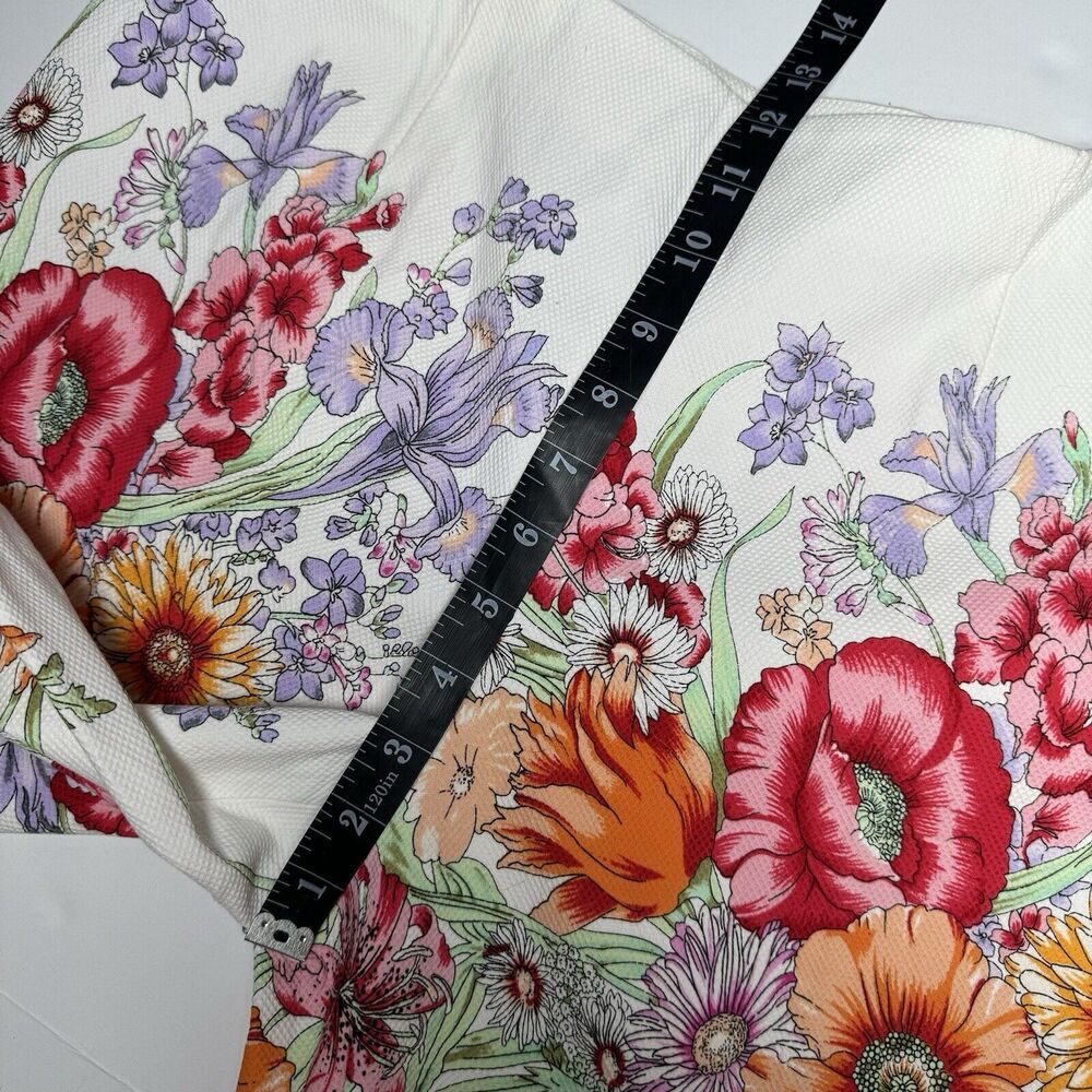 Renato Nucci Cropped Pants Womens Large White Textured Floral Made in France - Picture 11 of 14